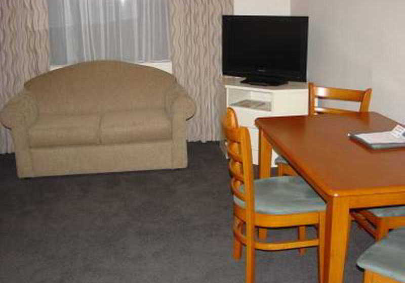 Hotel Airport Gateway Motor Lodge 15