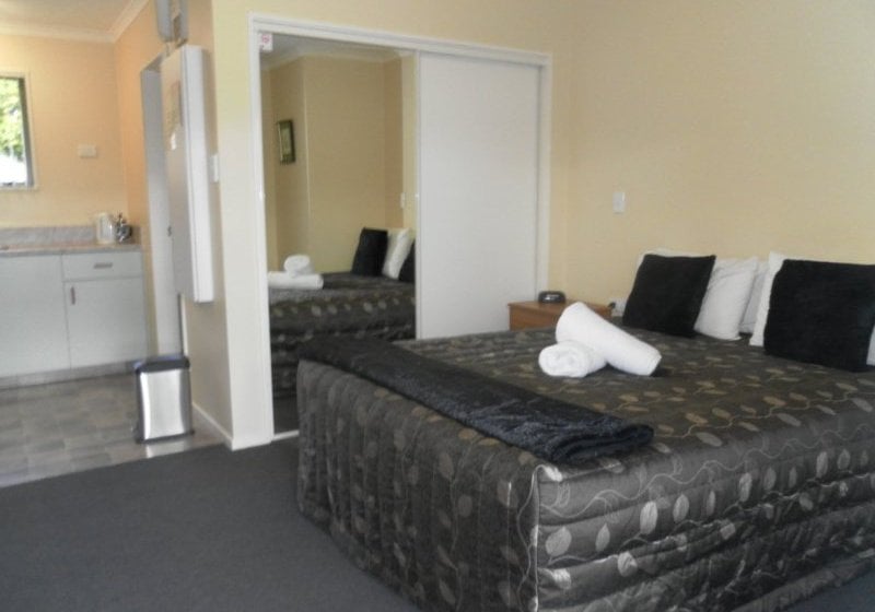 Aldan Lodge Motel 11