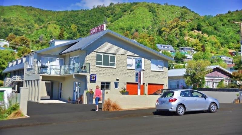 Aldan Lodge Motel 12