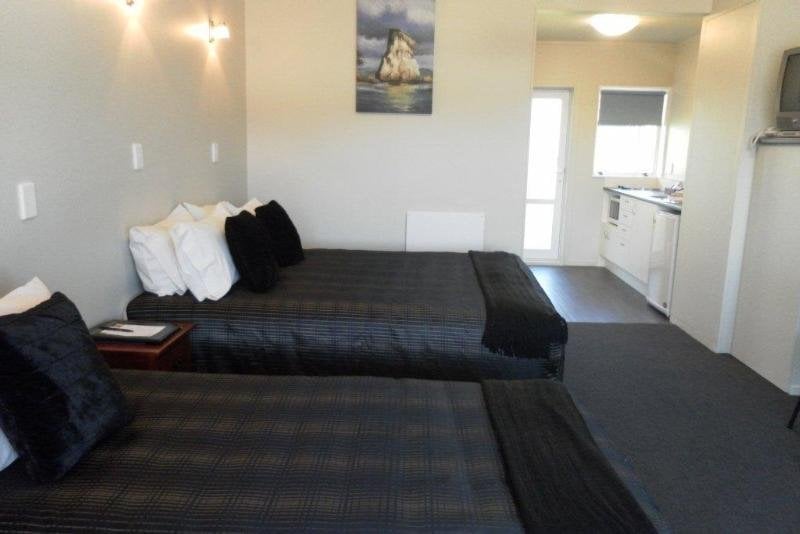 Aldan Lodge Motel 13