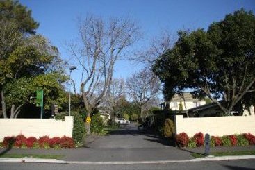 Ashleigh Court Motel 1