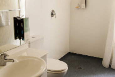 Ashleigh Court Motel 12