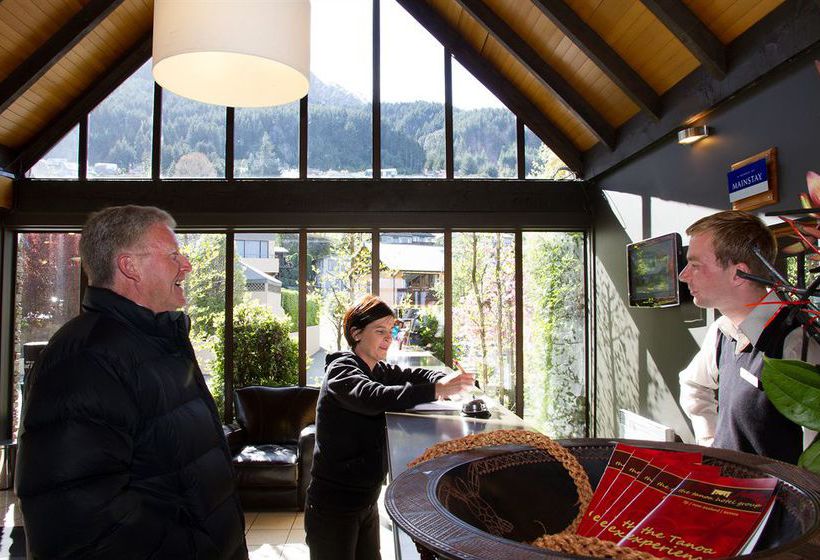 Hotel Kamana Lakehouse 1