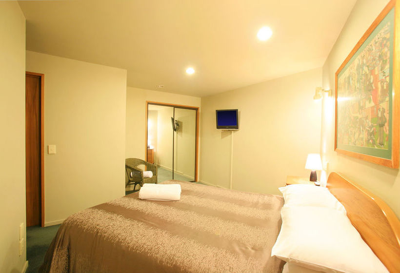 Best Western Cranbury Court Apartments 13