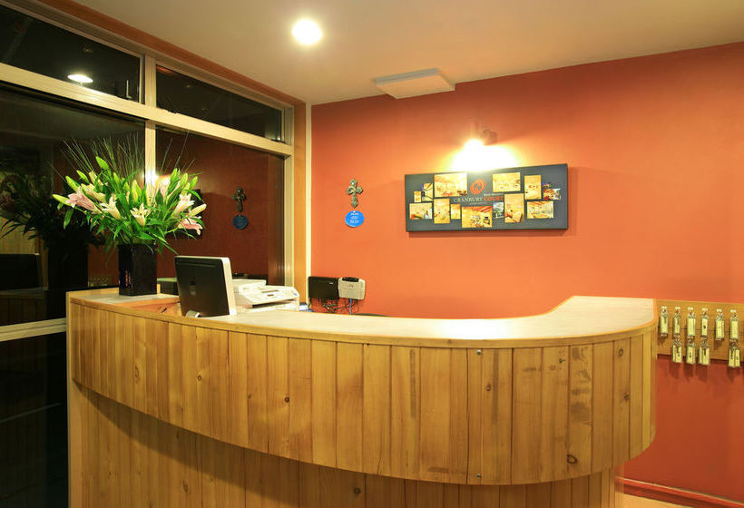 Best Western Cranbury Court Apartments 14