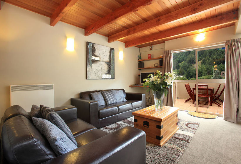 Best Western Cranbury Court Apartments 17