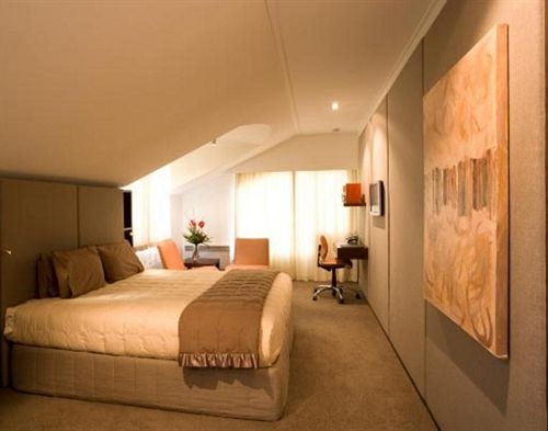 Garden Court Suites & Apartments 13