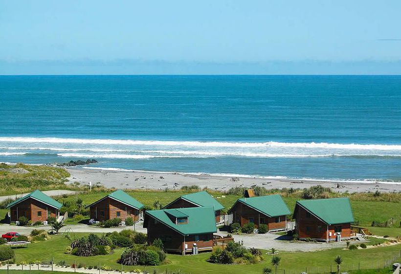 Hotel Shining Star Beachfront Accommodation South Island