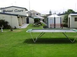 Sunset Court Motel 1