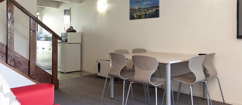 Gables Lakefront Motel 16