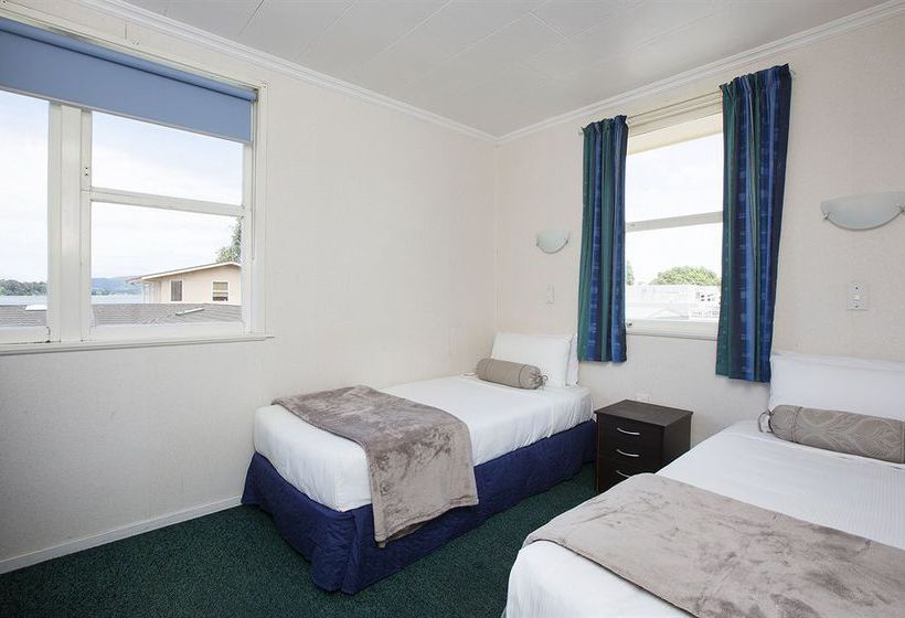 Harbour View Motel 18