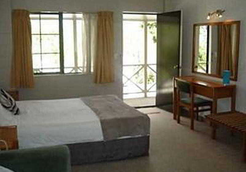 Karaka Tree Motel 1
