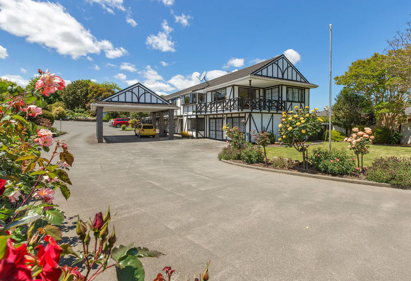 Hotel Kingwoods Manor 7