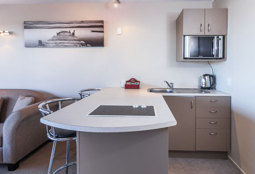 Hotel Twin Peaks Lakeside Inn 11