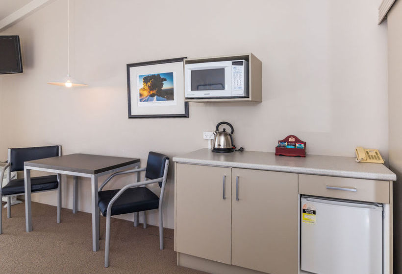 Hotel Twin Peaks Lakeside Inn 19