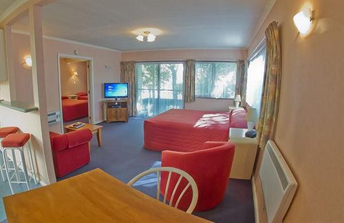 Hotel Parklands Motor Lodge 12