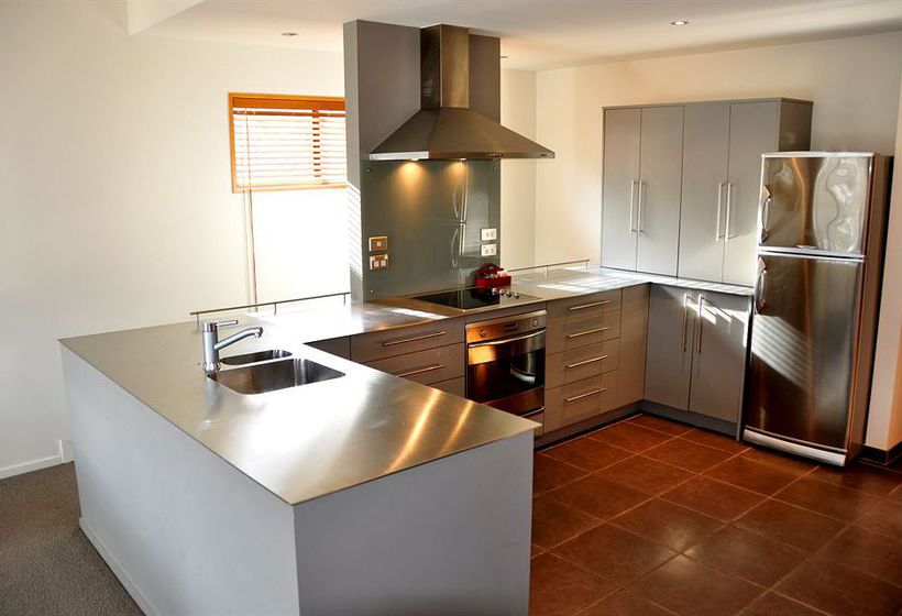 St James Apartments 10