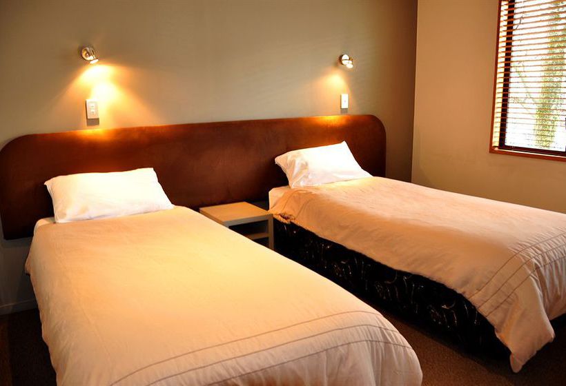 St James Apartments 11