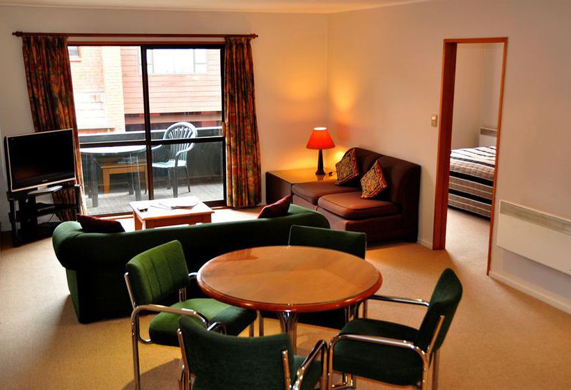 St James Apartments 12