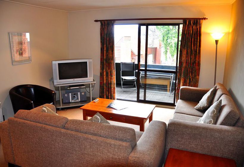 St James Apartments 13