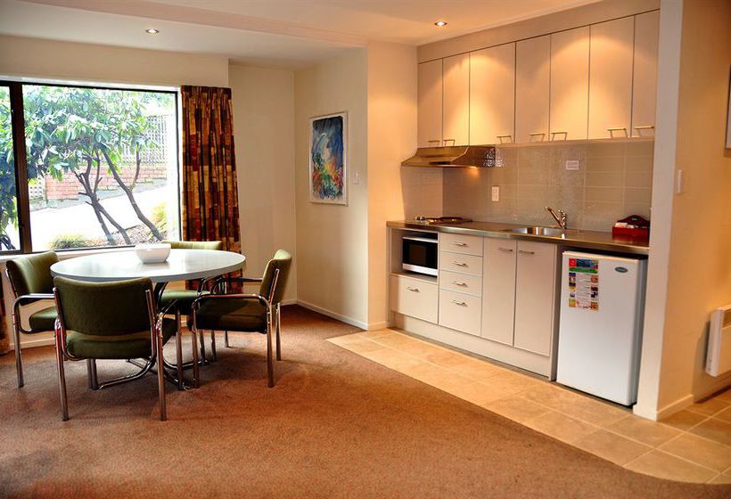 St James Apartments 15