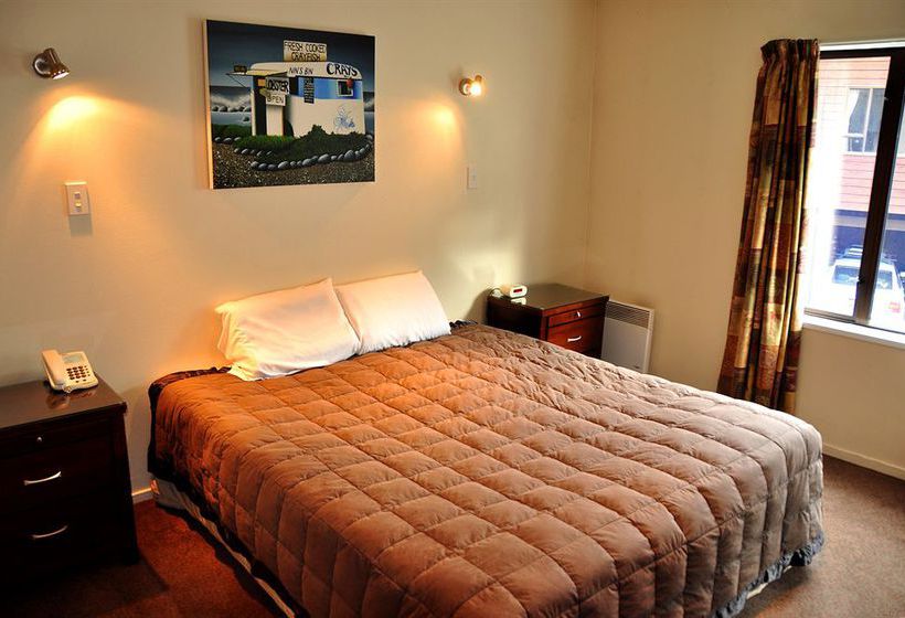 St James Apartments 7