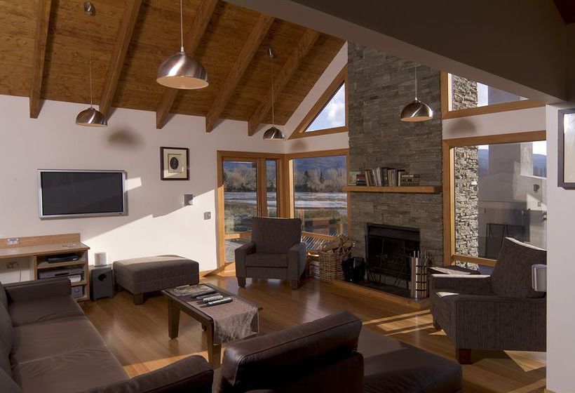 Hotel Tongariro Lodge 14