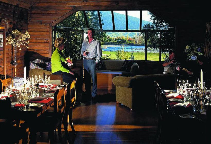 Hotel Tongariro Lodge 8