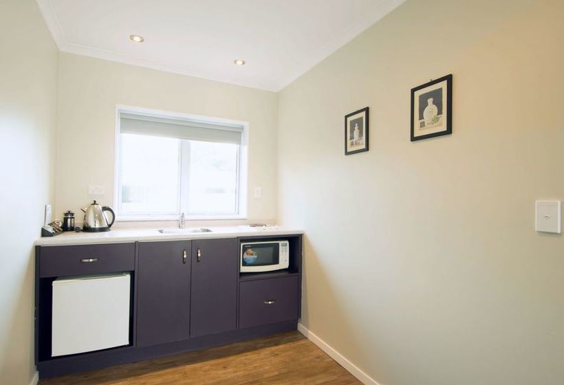 Tower Lodge Motel 17