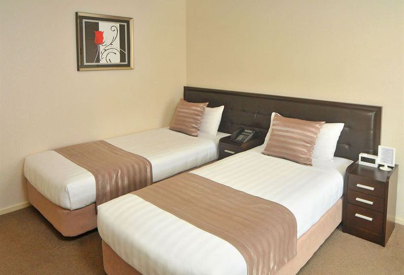 Hotel Tudor Court Motor Lodge 3