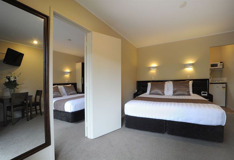 Hotel Tudor Court Motor Lodge 5