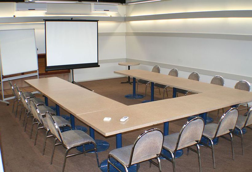 Hotel Westport Motor 5