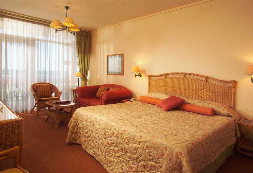 Hotel Brookes Hill Suites 3