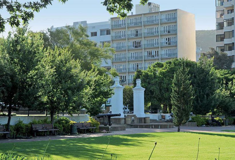 Hotel Cape Town Hollow 1