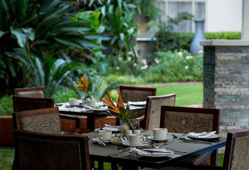 Hotel Capital Protea 18