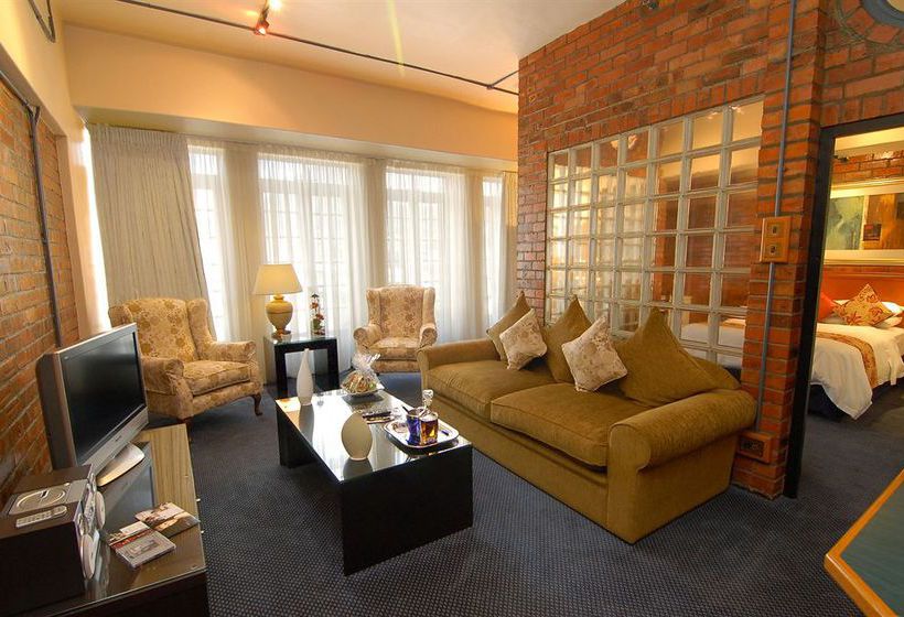 Cape Town Lodge Hotel & Conference Center 1