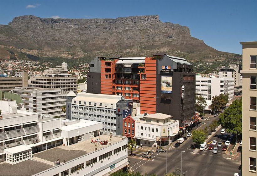 Cape Town Lodge Hotel & Conference Center 11