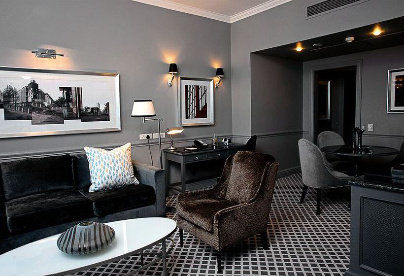 Hôtel 54 on Bath 13