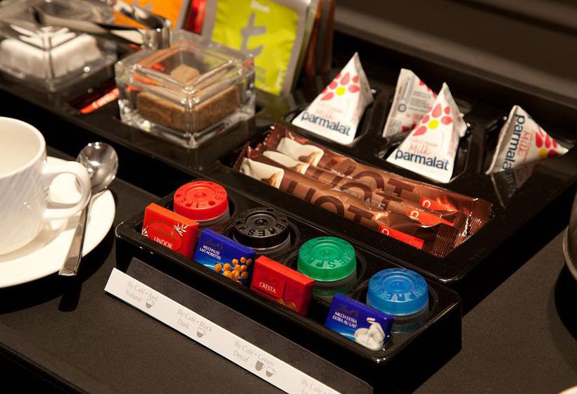 Hôtel 54 on Bath 18