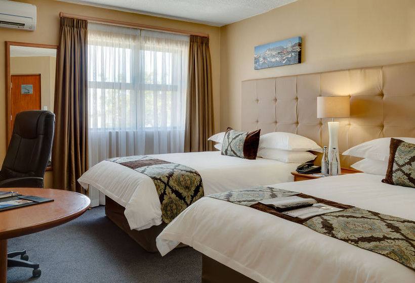 Protea Hotel Landmark Lodge -Tygervalley 14