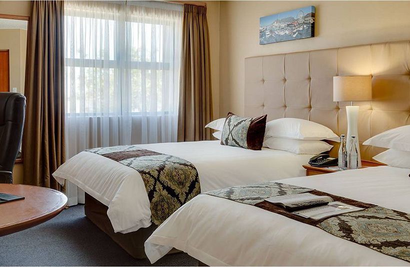 Protea Hotel Landmark Lodge -Tygervalley 6