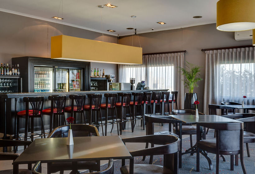 Protea Hotel Landmark Lodge -Tygervalley 9