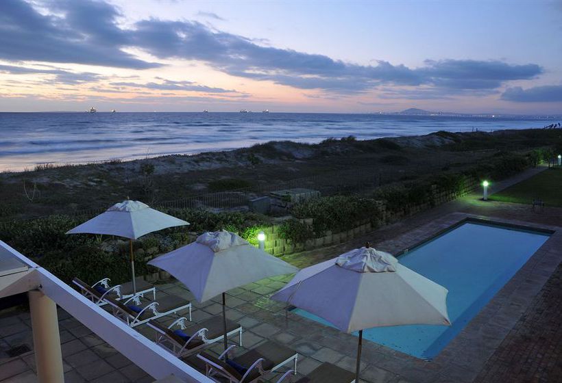 Hotel Leisure Bay Luxury Suites