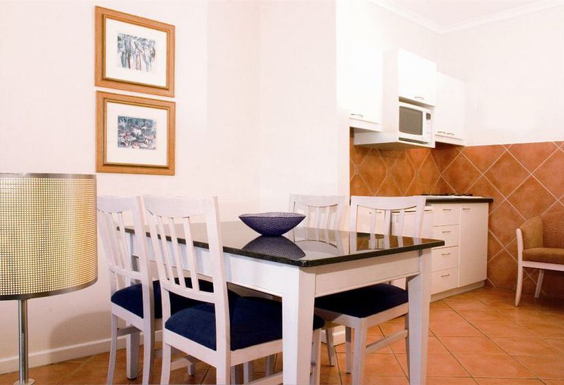 Hotel Leisure Bay Luxury Suites 6