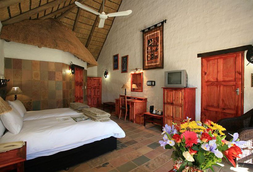 Misty Hills Country Hotel Conference Centre & Spa 2