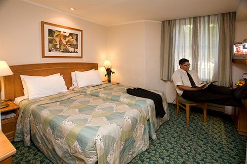 Hotel Town Lodge Johannesburg Intl Arpt 7