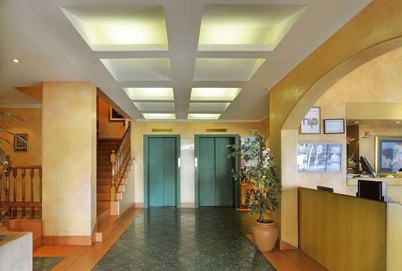 The Tulip Hotel & Conference Centre 2