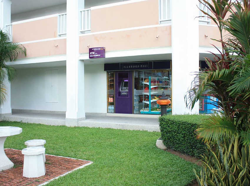 Hotel Allamanda Laguna Phuket 13