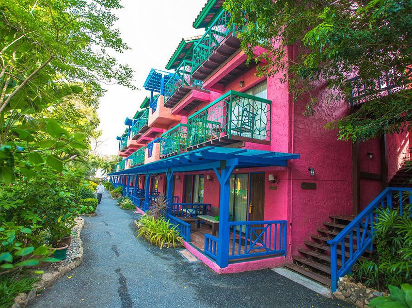 Baan Samui Resort Surat Thani