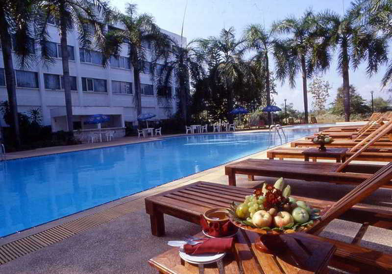 Hotel Central Mae Sot Hill 11